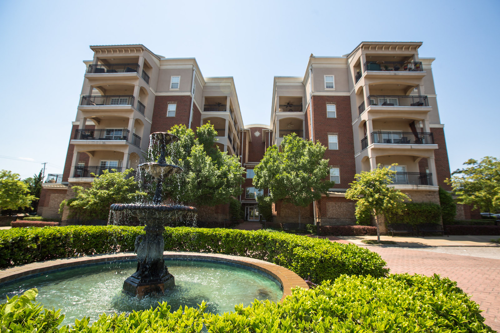 state place condos entrance fountain